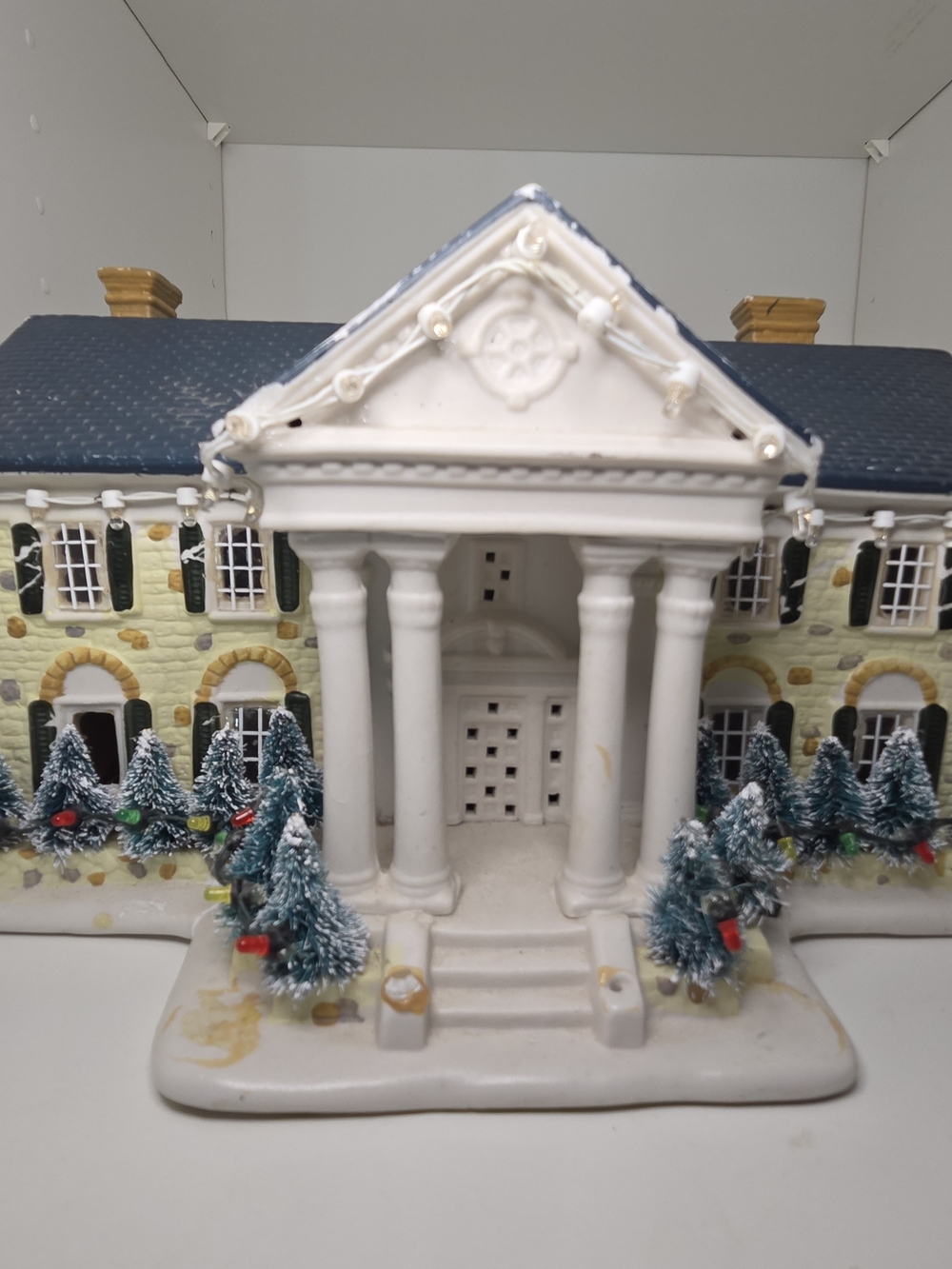 Vintage Elvis "Graceland at Christmas" Lighted Mansion